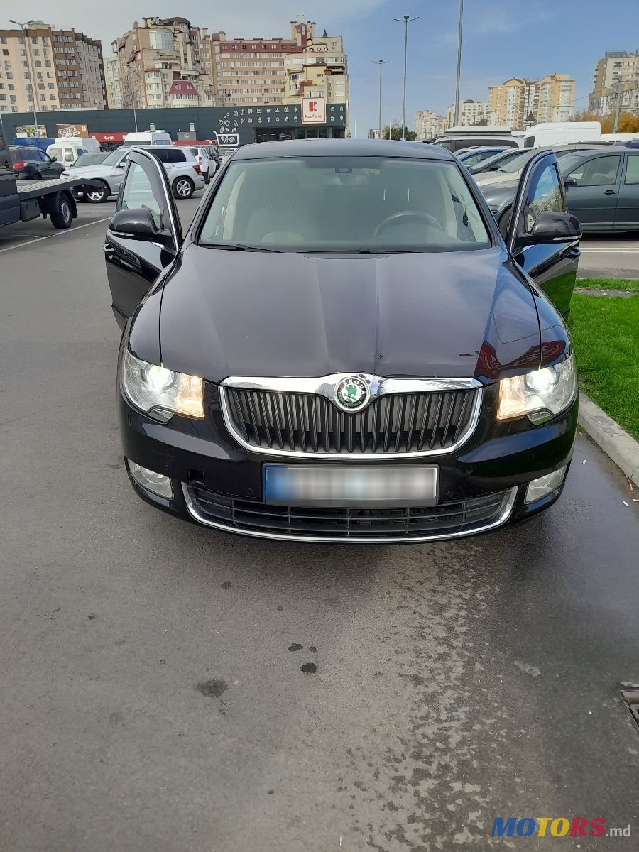 2010' Skoda Superb photo #2
