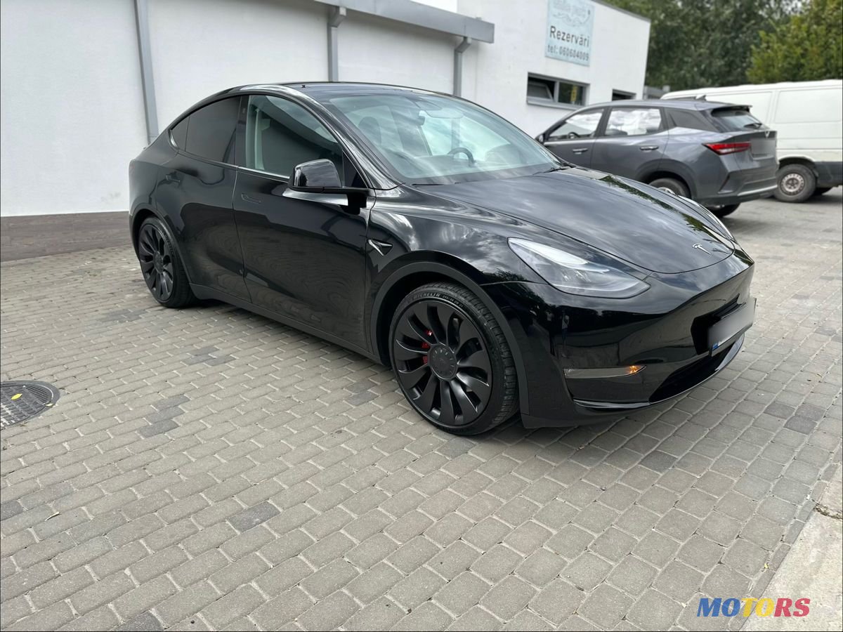 2023' Tesla Model Y photo #3