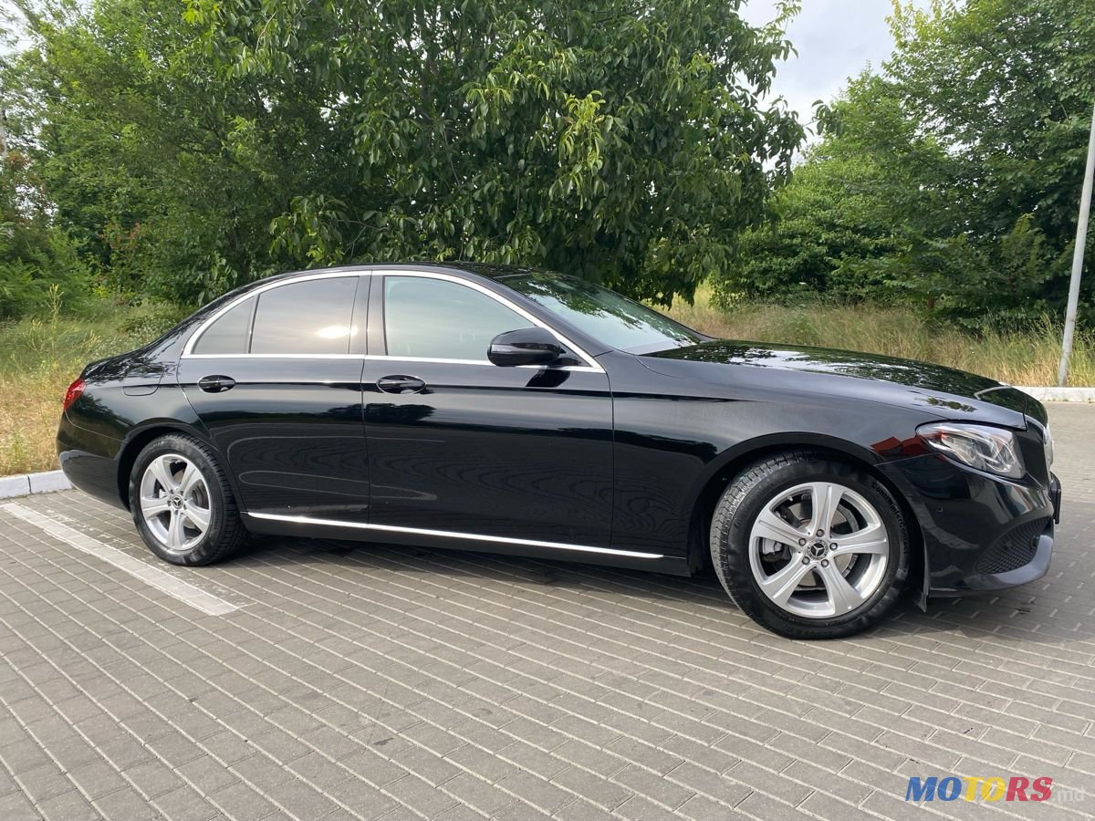 2017' Mercedes-Benz E-Class photo #3