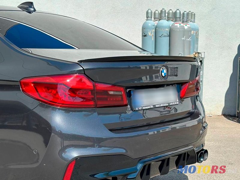 2017' BMW 5 Series photo #3