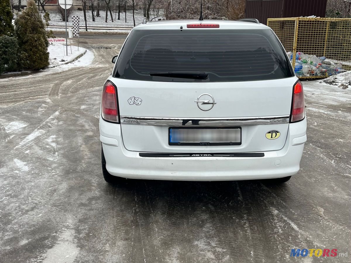 2008' Opel Astra photo #4