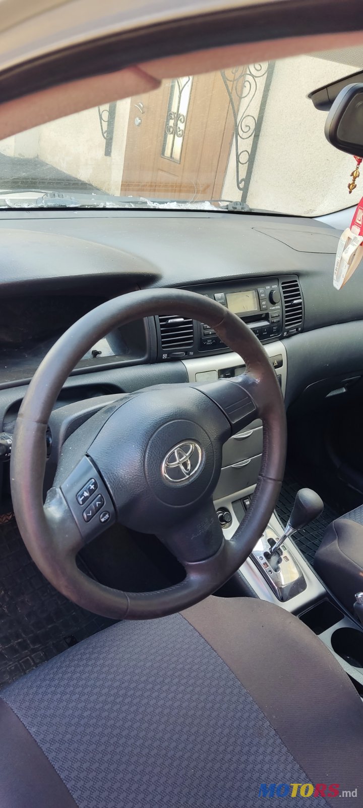 2005' Toyota Corolla photo #2