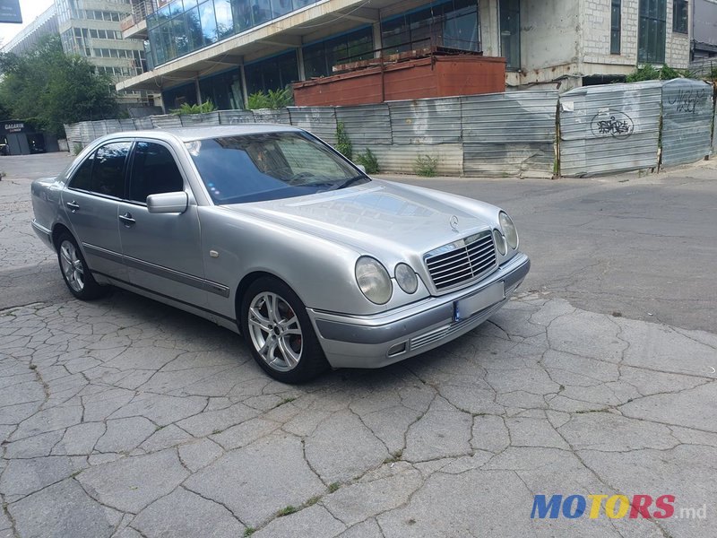 1999' Mercedes-Benz E Класс photo #2