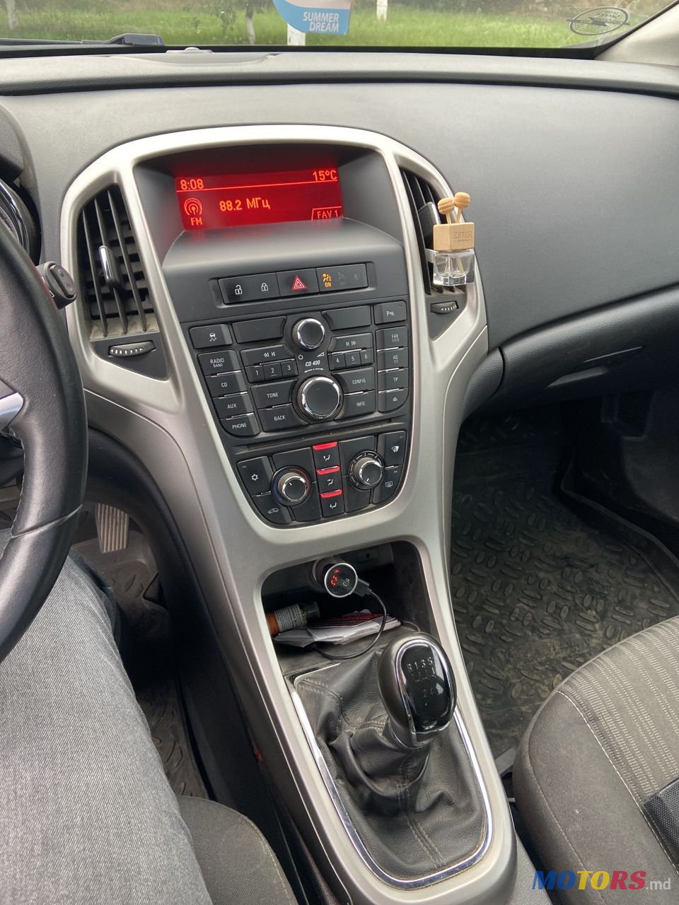 2011' Opel Astra photo #5