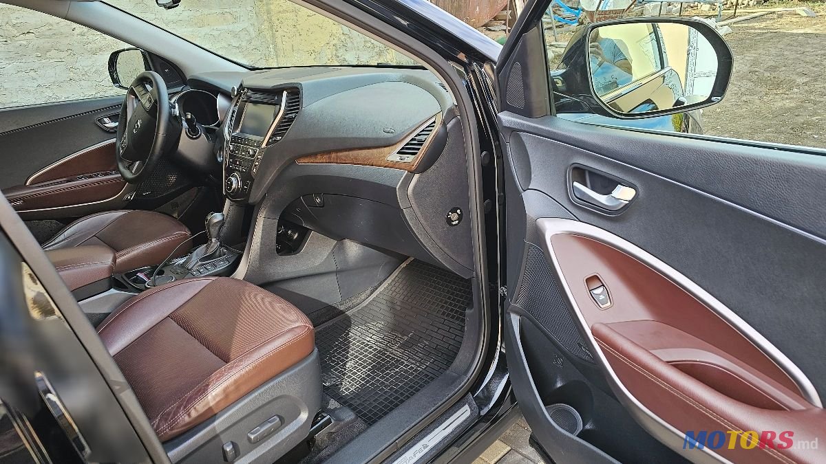 2018' Hyundai Santa Fe photo #4