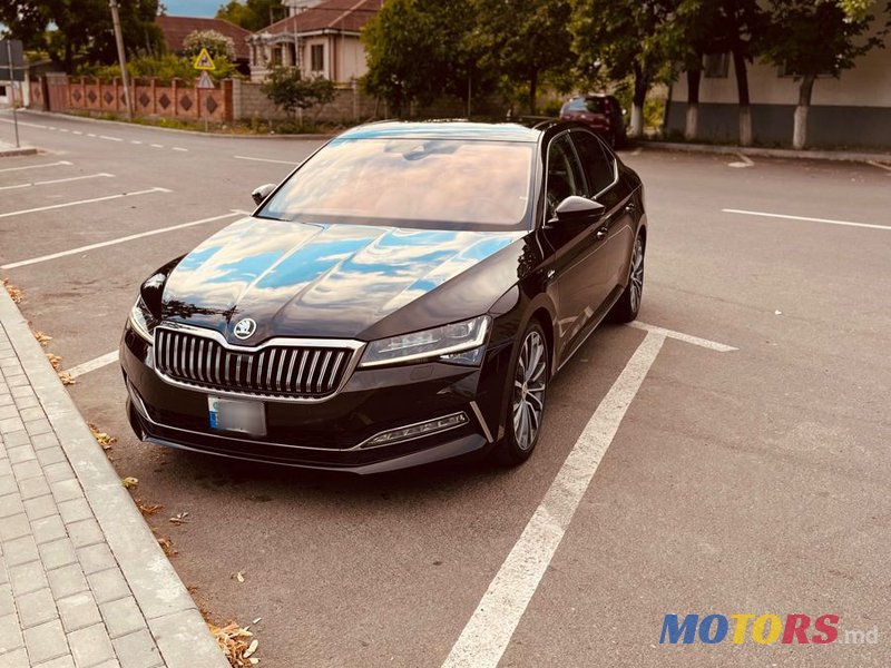 2020' Skoda Superb photo #3