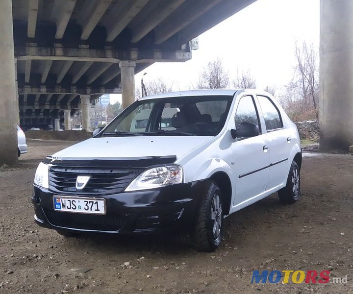 2012' Dacia Logan photo #3