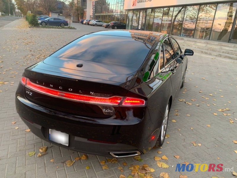 2016' Lincoln MKZ photo #4