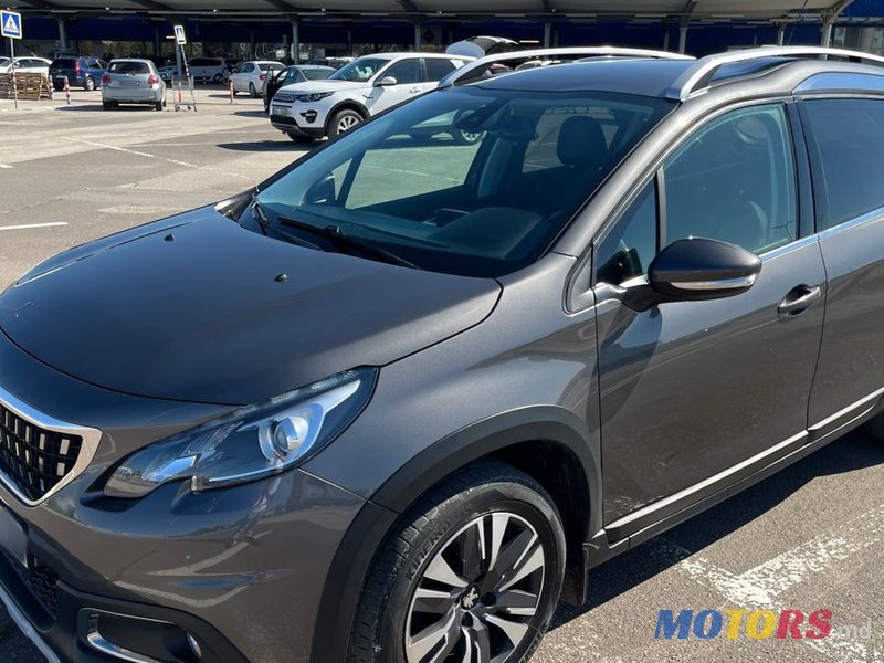 2019' Peugeot 2008 photo #2