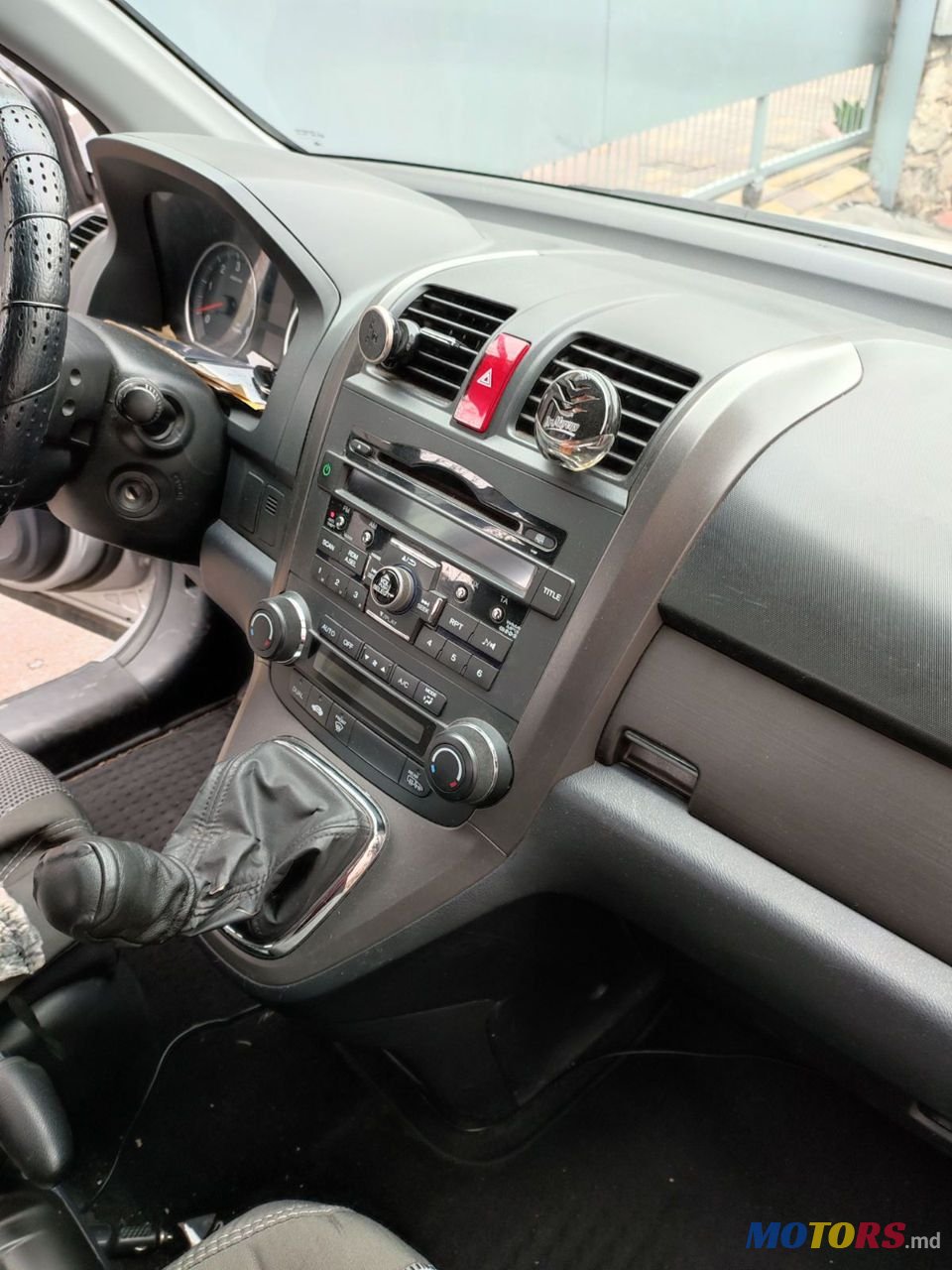 2010' Honda CR-V photo #4