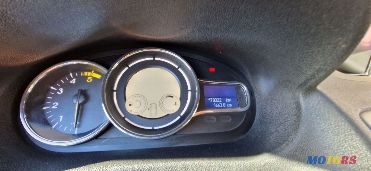 2014' Renault Megane photo #4