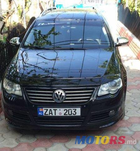 2009' Volkswagen Passat photo #2