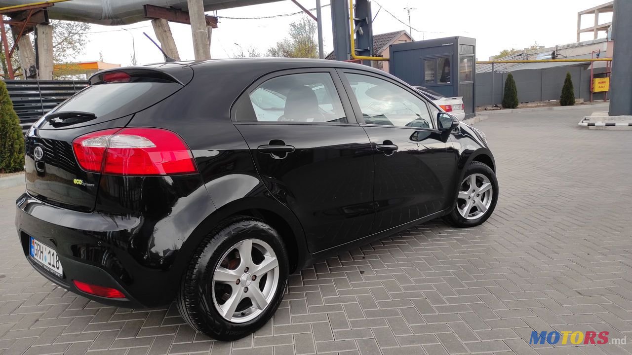 2013' Kia Rio photo #6