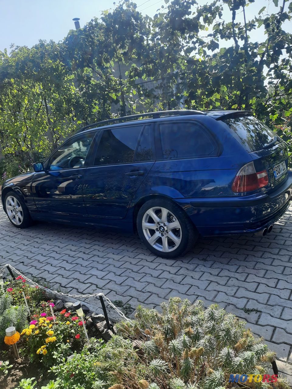 2004' BMW 3 Series photo #1