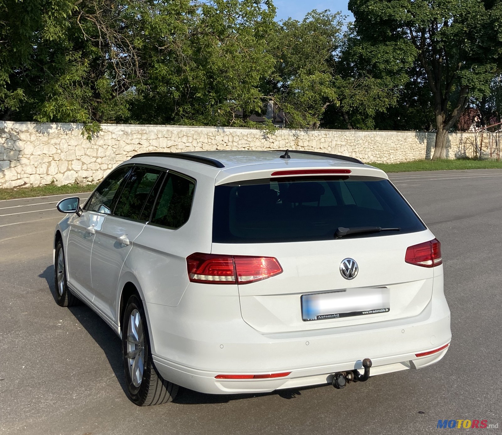 2018' Volkswagen Passat photo #3