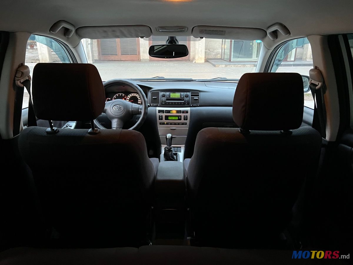 2005' Toyota Corolla photo #3