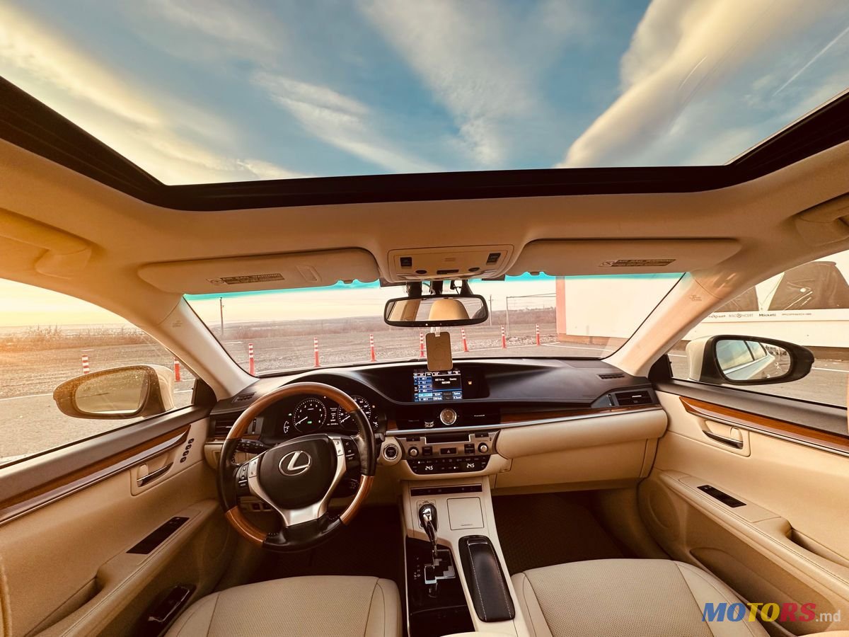 2014' Lexus Es Series photo #6