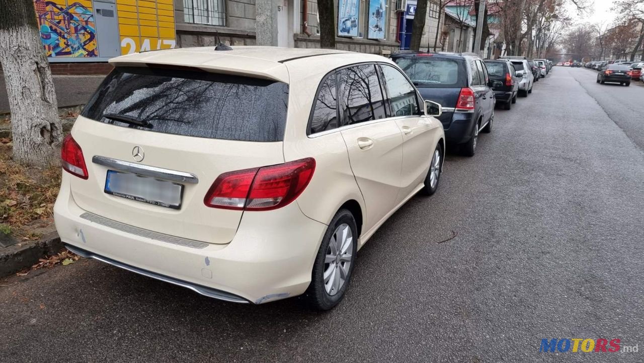 2015' Mercedes-Benz B-Class photo #3