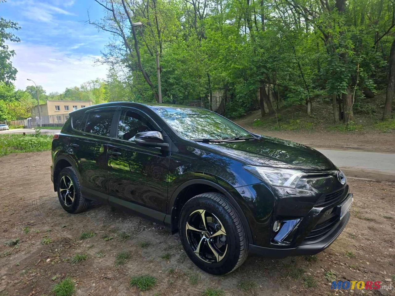 2017' Toyota RAV4 photo #1