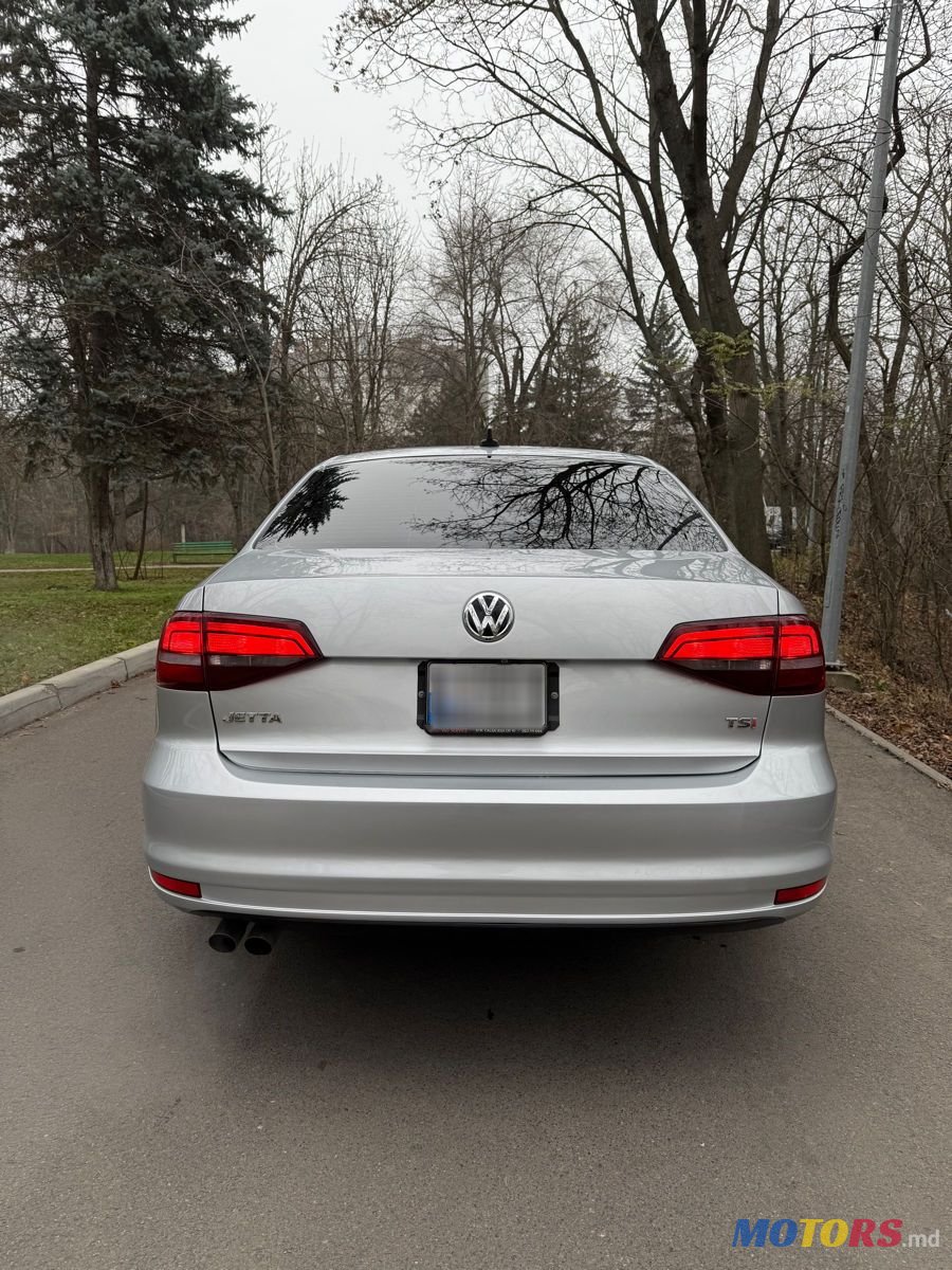2015' Volkswagen Jetta photo #4
