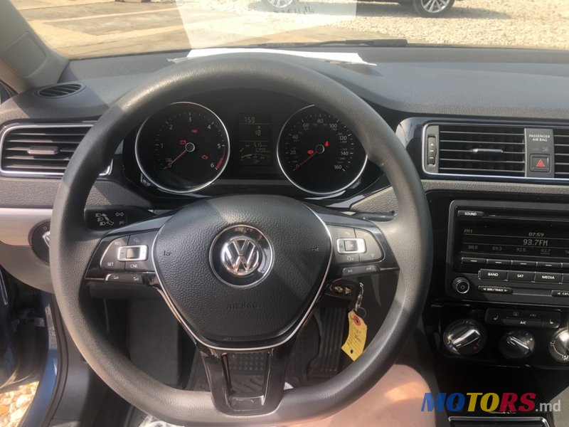2015' Volkswagen Jetta photo #5
