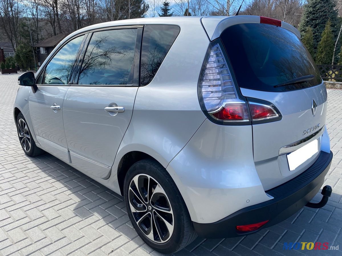 2015' Renault Megane photo #4
