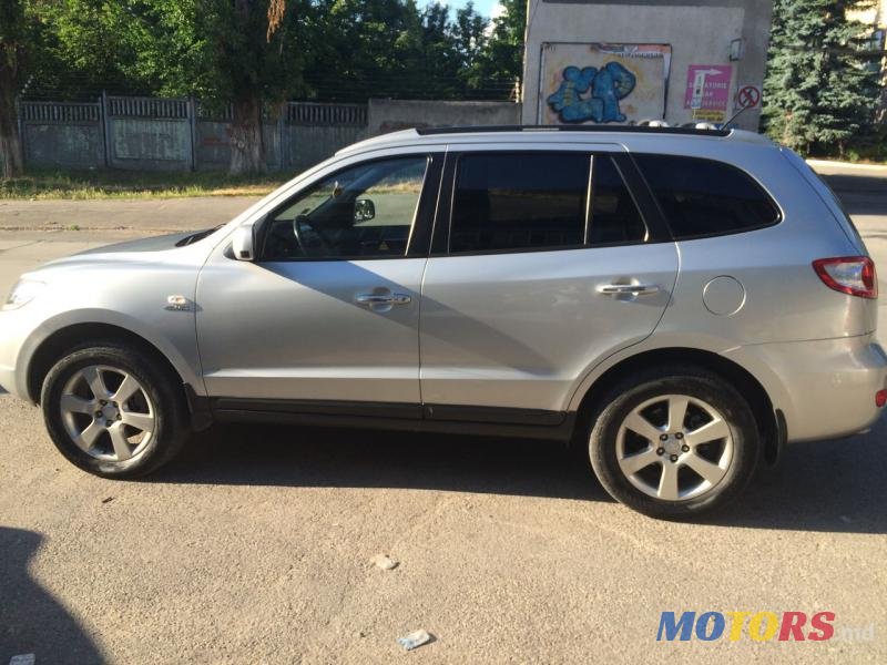 2007' Hyundai Santa Fe photo #3