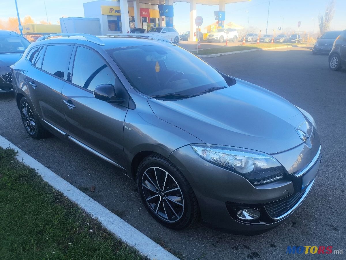 2013' Renault Megane photo #2