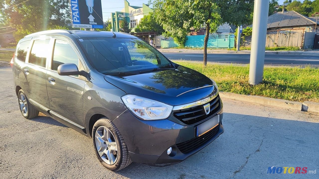 2015' Dacia Lodgy photo #6