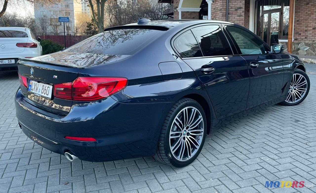 2017' BMW 5 Series photo #4