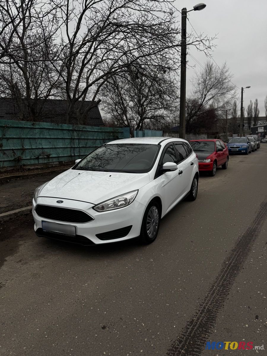 2017' Ford Focus photo #2