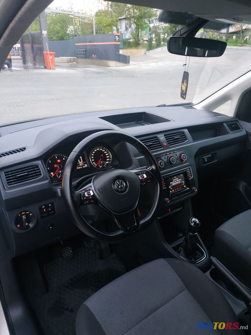 2016' Volkswagen Caddy photo #5