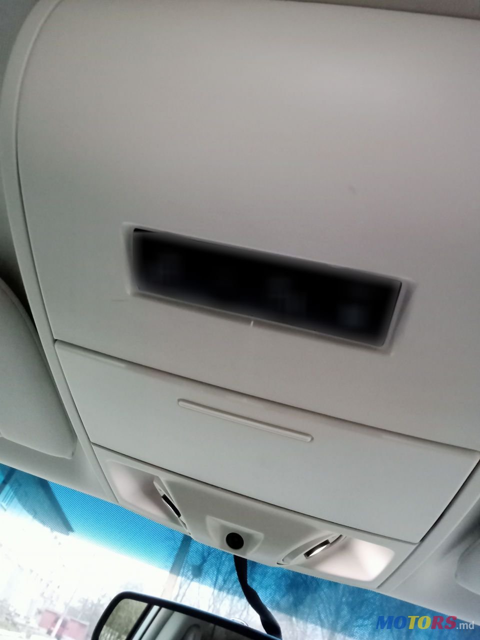 2009' Chrysler Town&Country photo #5