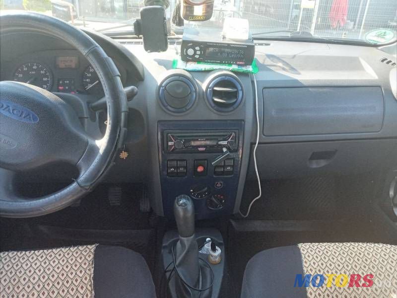 2008' Dacia Logan Mcv photo #5