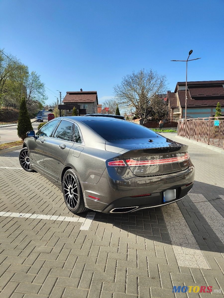 2017' Lincoln MKZ photo #2