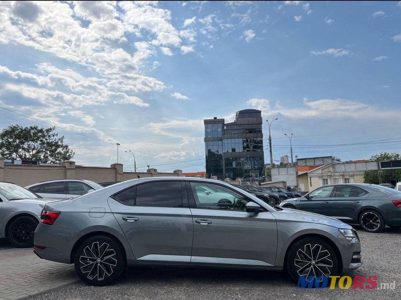 2020' Skoda Superb photo #2