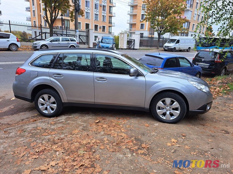 2009' Subaru Outback photo #5