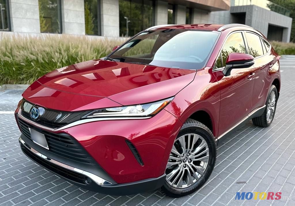 2021' Toyota Venza photo #3