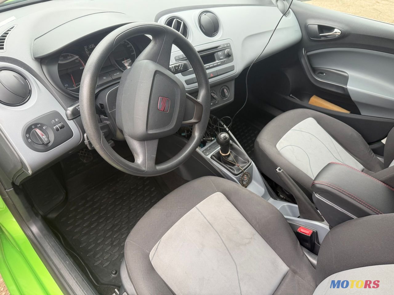 2014' SEAT Ibiza photo #4