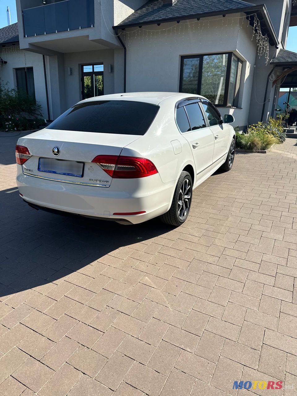 2014' Skoda Superb photo #4