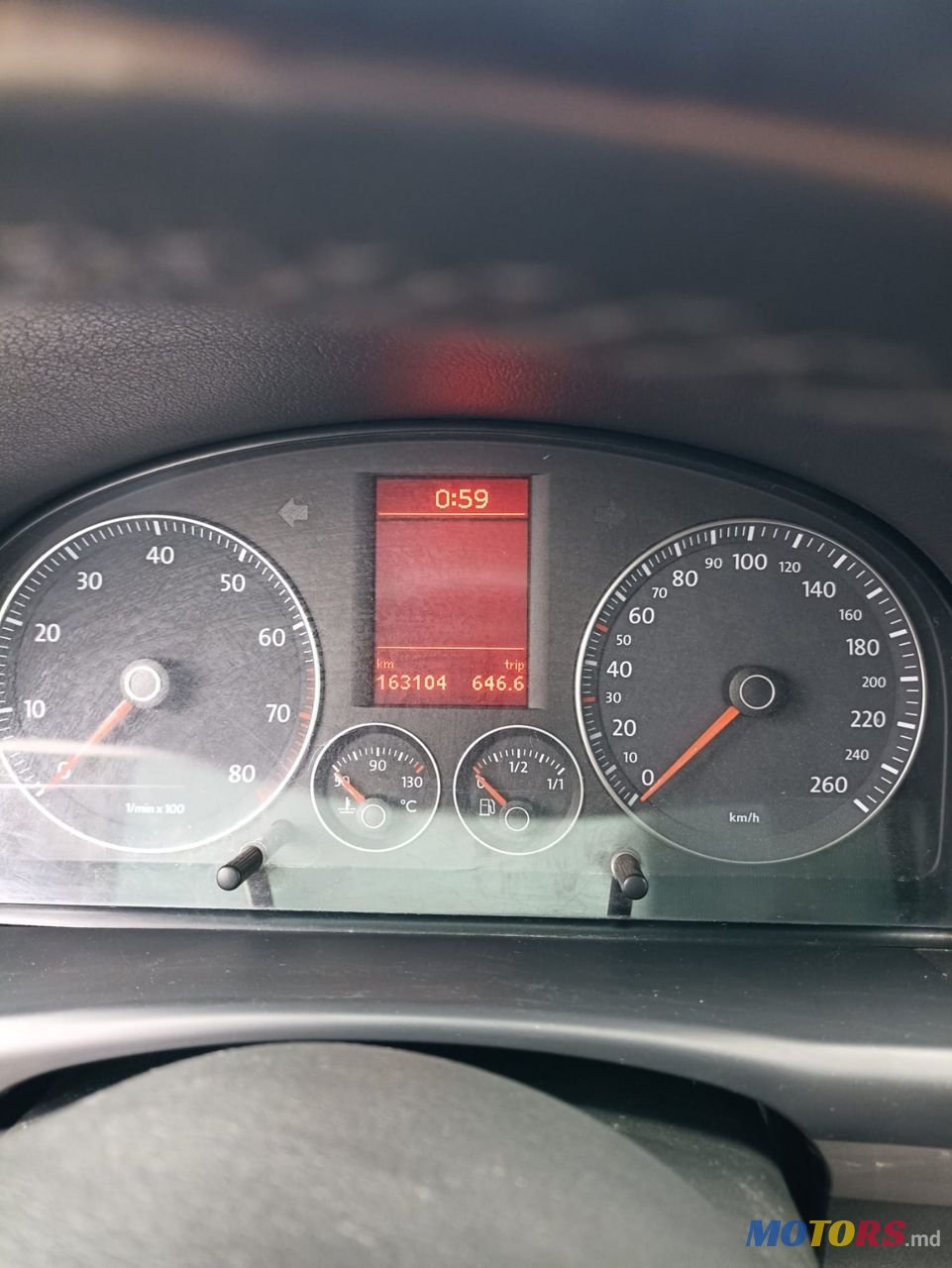 2010' Volkswagen Touran photo #3