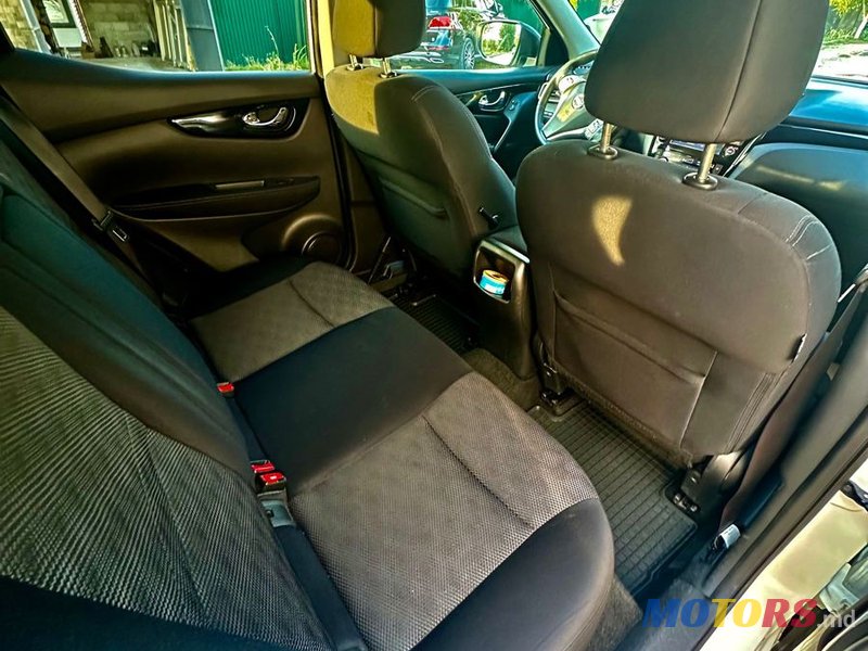 2015' Nissan Qashqai photo #6