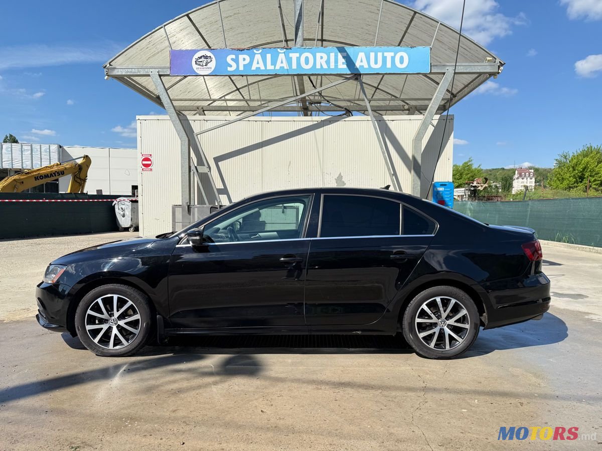 2017' Volkswagen Jetta photo #3