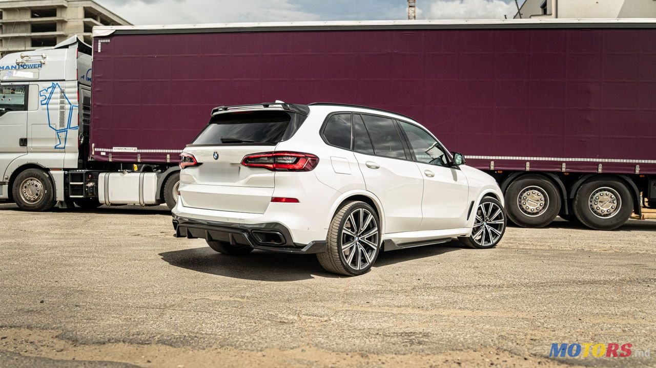 2019' BMW X5 photo #5