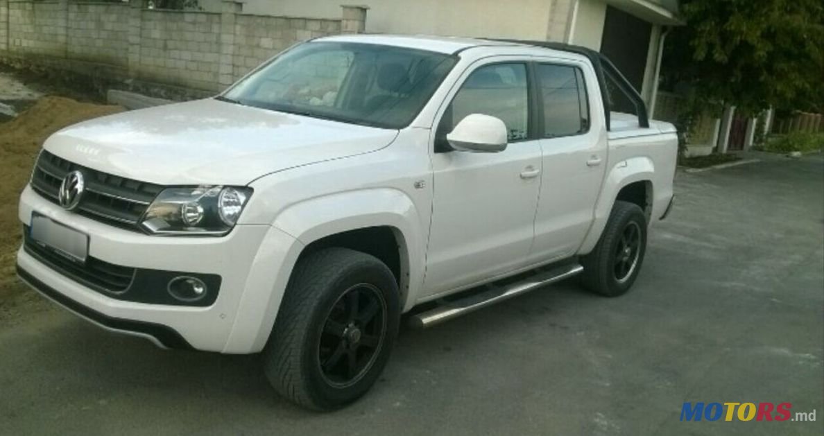 2012' Volkswagen Amarok photo #1