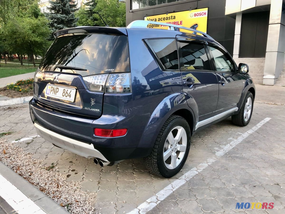 2007' Mitsubishi Outlander photo #4
