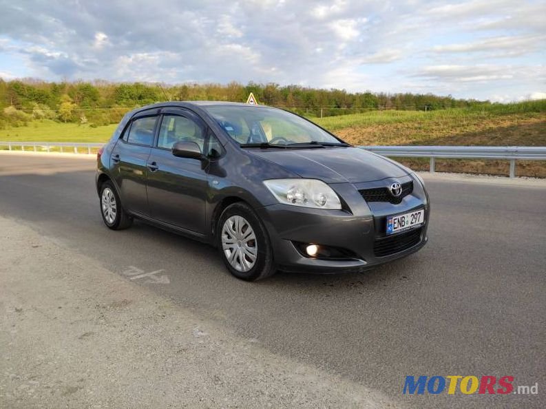 2008' Toyota Auris photo #4
