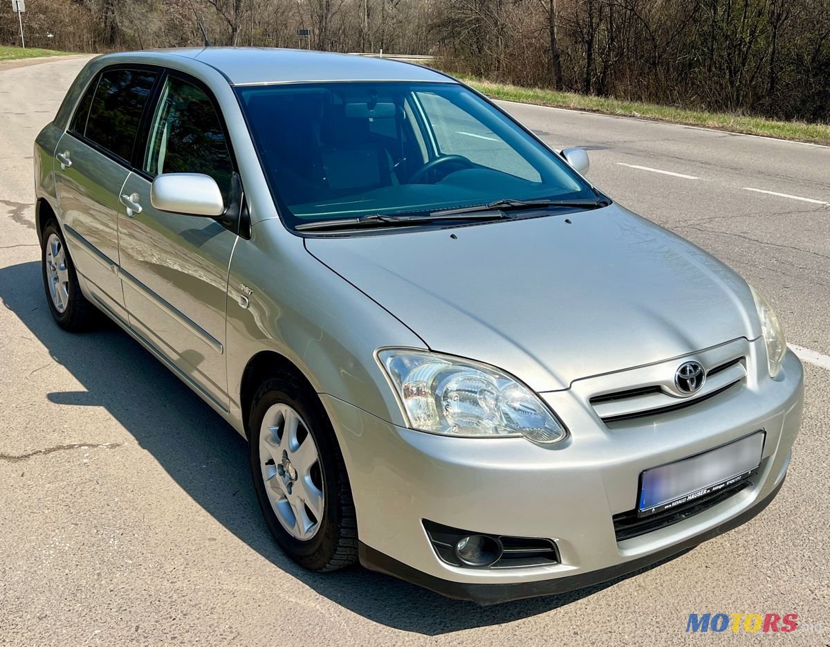 2006' Toyota Corolla photo #2