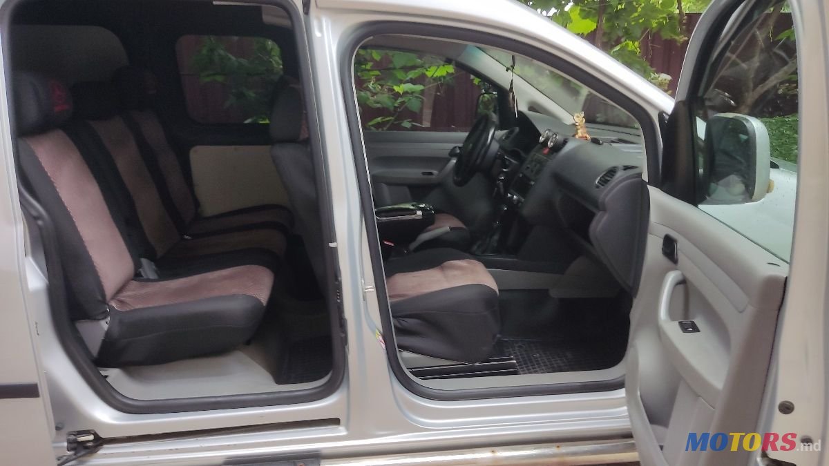 2008' Volkswagen Caddy photo #4