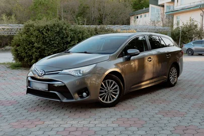 2016' Toyota Avensis